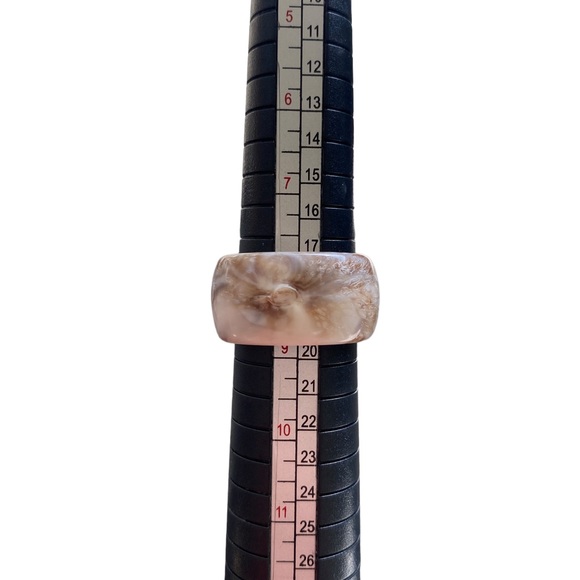 Set of 3 Marbled Chunky Earth Tone Neutral Rings - Picture 7 of 11